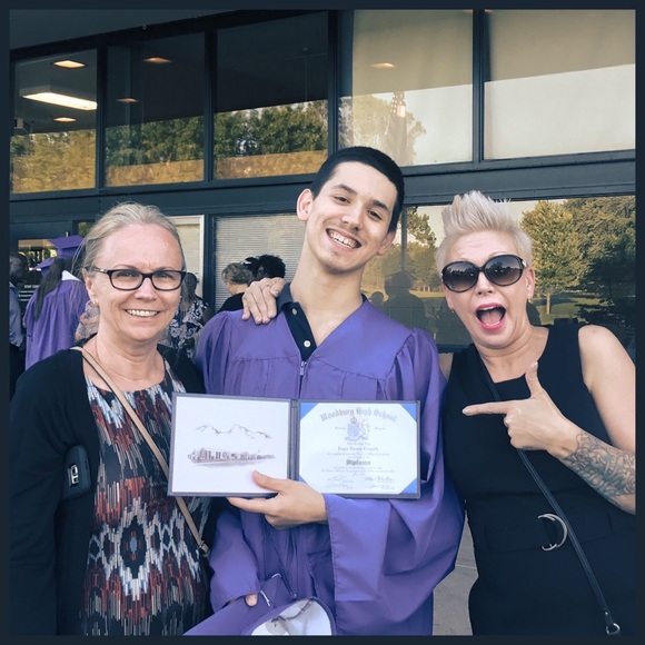 Hellooooooo Poshers!!! - Picture 14 of 15